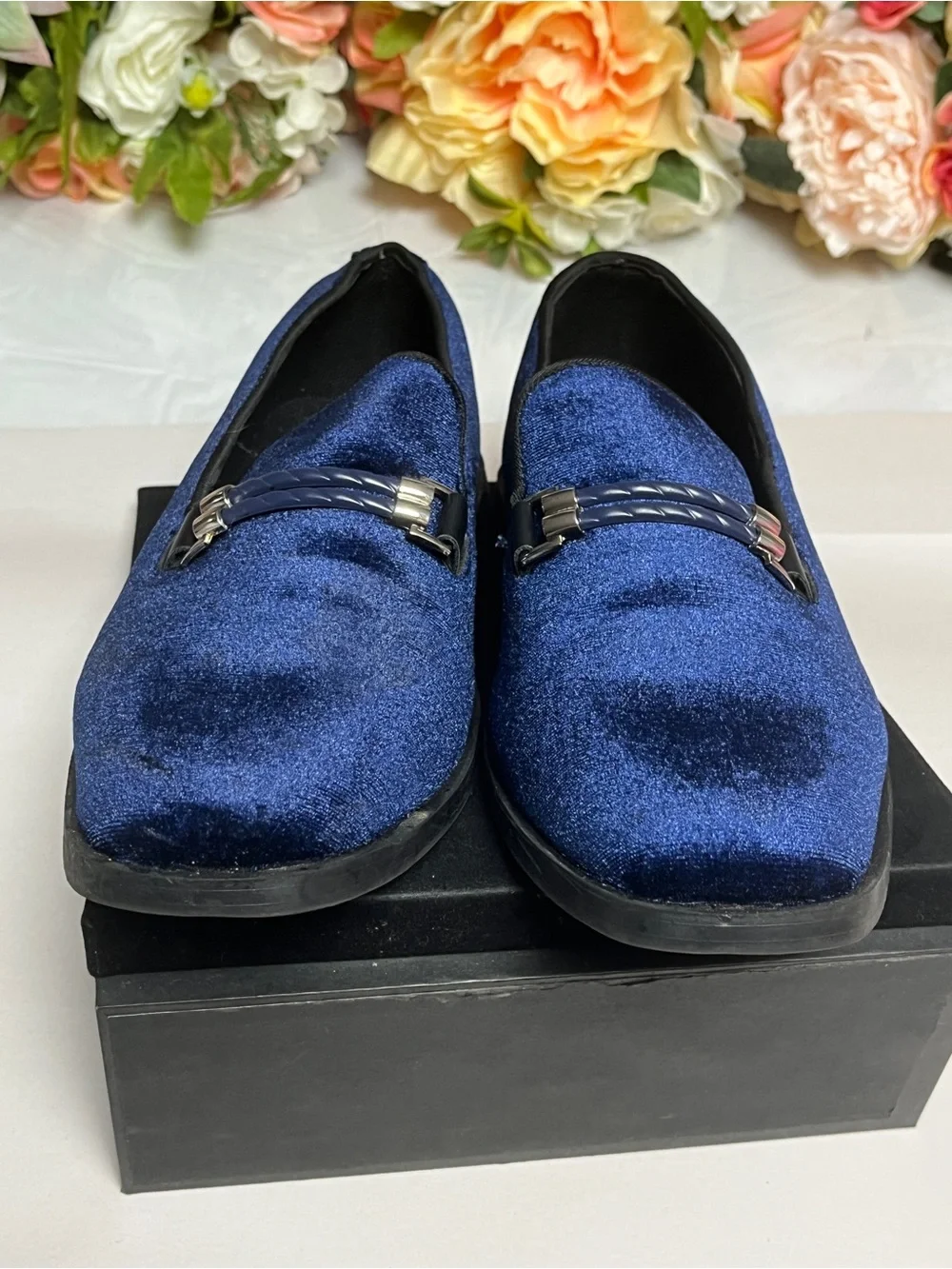 NEW Easy Strider Navy Velvet Loafers Bow Tie Pocket Square Set Size 8